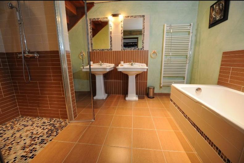 Le Domaine De Saint-Thomin Bed & Breakfast Nostang ห้อง รูปภาพ