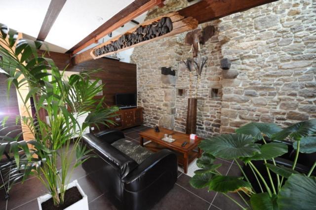 Le Domaine De Saint-Thomin Bed & Breakfast Nostang ภายนอก รูปภาพ