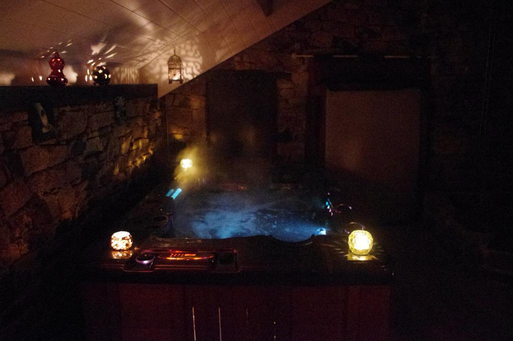 Le Domaine De Saint-Thomin Bed & Breakfast Nostang ภายนอก รูปภาพ